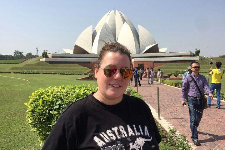 Delhi Highlights: Old & New Delhi Tour with Guide and Transfers