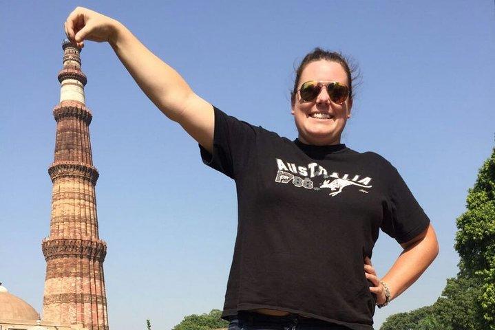 Delhi Highlights: Old & New Delhi Tour with Guide and Transfers