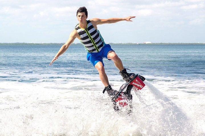 Emocionante Experiencia FLYBOARD en Cancún. Formación incluida en esta actividad