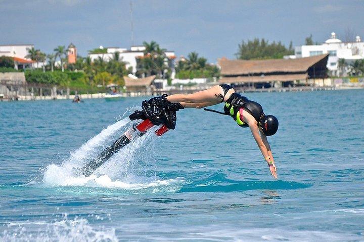 SIENTE COMO UN SUPERHÉROE en el FLYBOARD. Incluye entrenamiento, equipo, instructor.