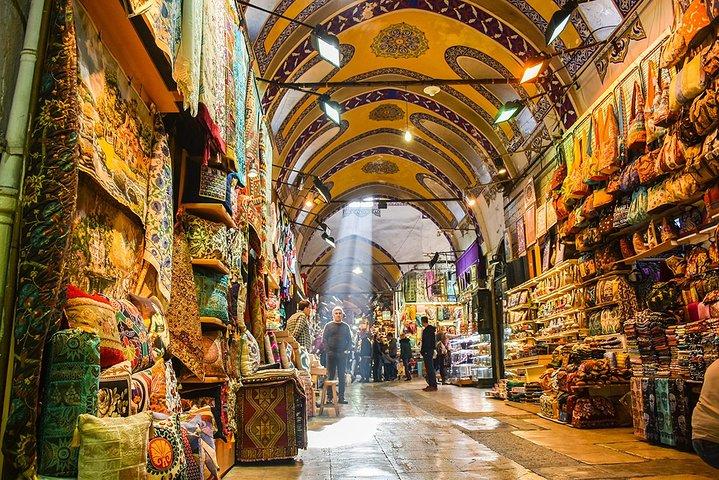 Explore Istanbul’s most magnificent sites of a full-day Private Tour