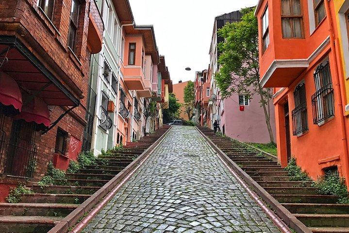 Explore Istanbul’s most magnificent sites of a full-day Private Tour