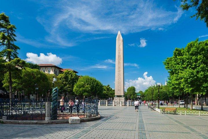 Explore Istanbul’s most magnificent sites of a full-day Private Tour