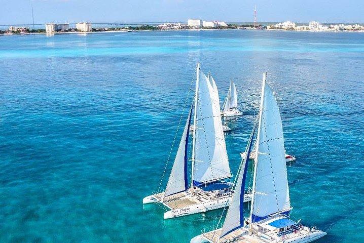 Tour a Isla Mujeres desde Cancún (barra libre, almuerzo)