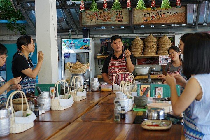 半日のチェンマイ料理教室：あなた自身のタイ料理を作る