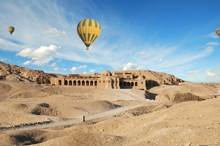 Luxor-Heißluftballontouren - Fahrt mit dem Heißluftballon über die Westbank von Luxor