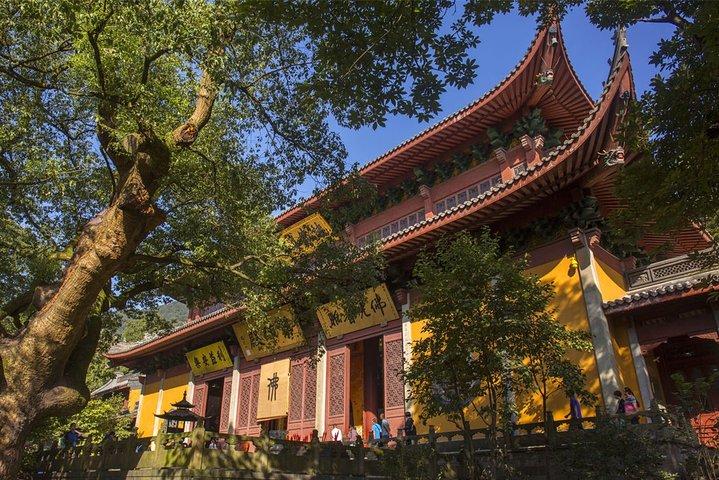 Excursão privada de um dia em Hangzhou pelo Lago Oeste, Templo Lingyin e Vila do Chá