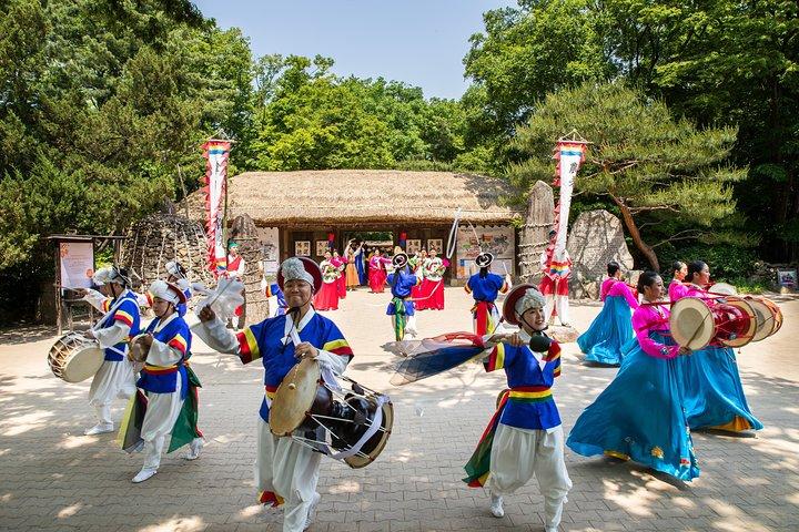 Tour privato del villaggio folk coreano