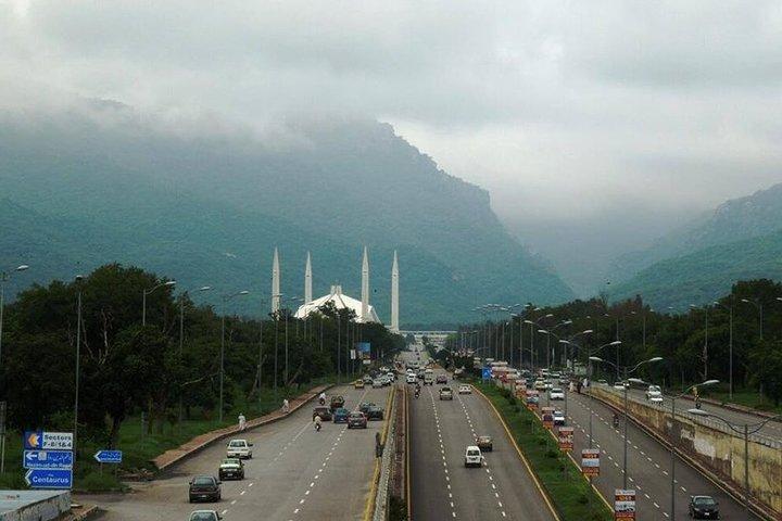 Recorrido por la ciudad de Islamabad con la mezquita de Faisal, el monumento a Pakistán y el almuerzo