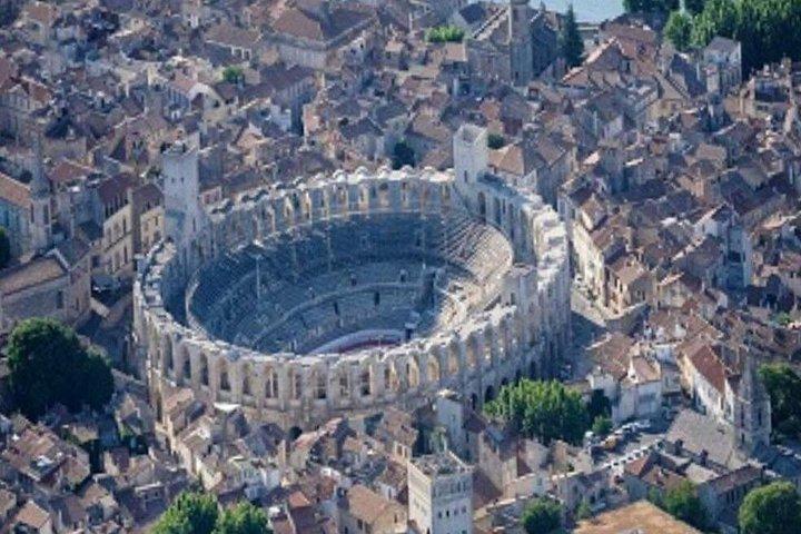 Marseille Provence Airport transfer ↔ Arles