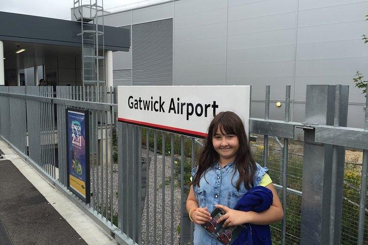 サウサンプトンクルーズポートとロンドンガトウィック空港への/からのプライベートトランスファー