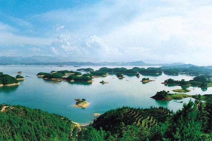 Viagem privada de ida e volta ao Lago Qiandao saindo de Hangzhou