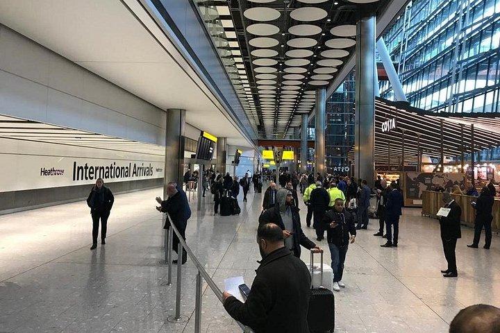 ドーバークルーズポートとロンドンヒースロー空港への/からのプライベートトランスファー