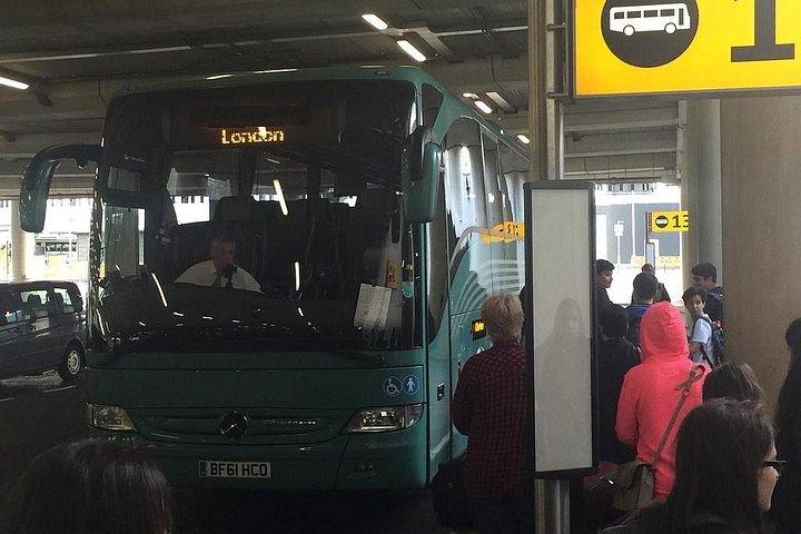 Transferências privadas entre London Heathrow - London Gatwick Airport