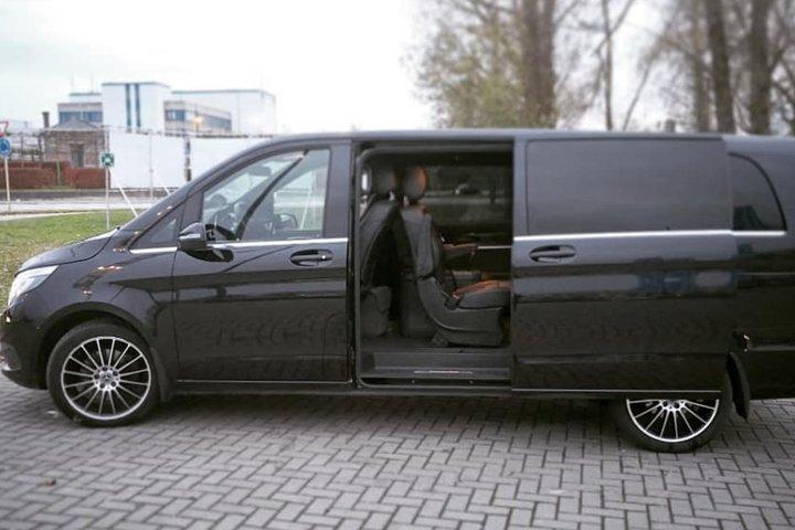 Brüssel  Gent Shuttle Transfer (1 bis 8 SITZE)