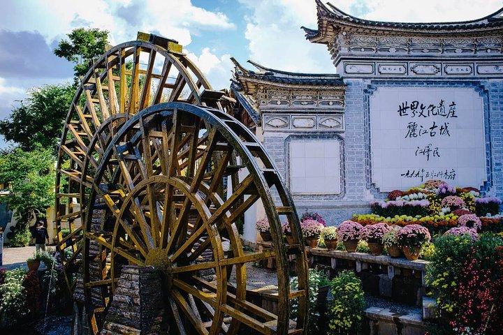 玉龍雪山への麗江プライベート日帰りツアー、インプレッションショーなど
