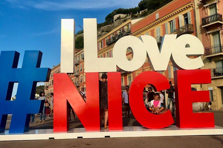 Capitale de la Côte d'Azur un aperçu de Nice