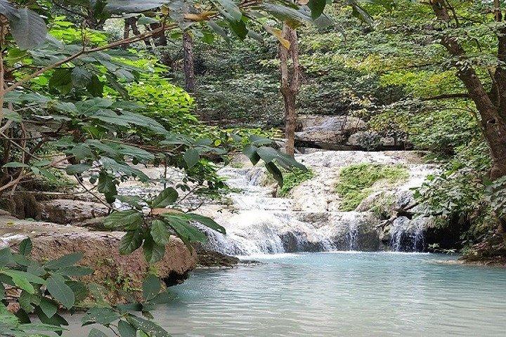 Exklusive Kanchanaburi Highlights & Erawan Wasserfall Tagesausflug