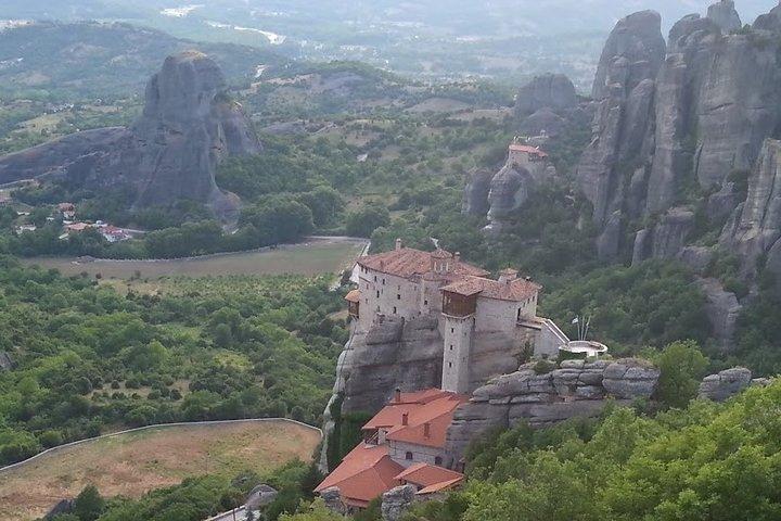 アテネからのトップメテオラギリシャプライベートデイツアー