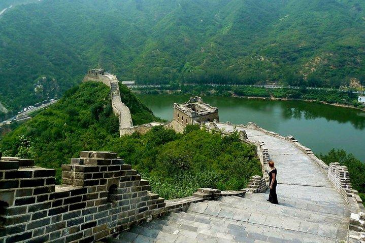 Tour privato della Grande Muraglia di Huanghuacheng con pranzo