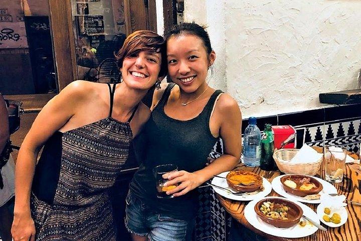 Tour de flamenco, tapas e vinhos: o melhor de Málaga em uma noite