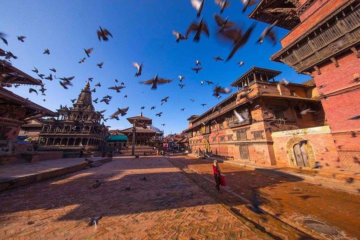 Entdecken Sie den ganzen Tag Kathmandu, Patan und Bhaktapur mit dem Privatwagen
