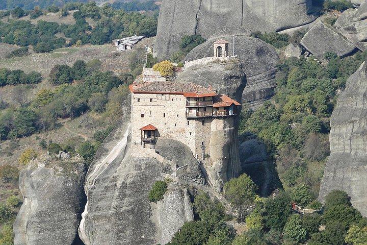 Delphi & Meteora Two (2) days Tour