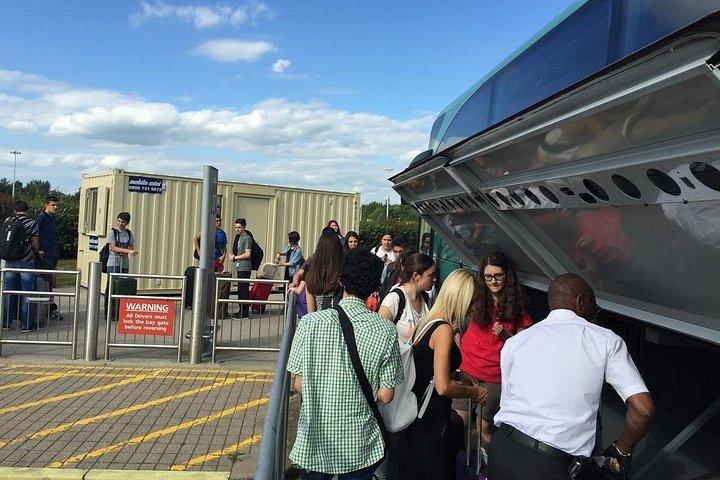 ロンドンヒースロー間のプライベートトランスファー-ロンドンスタンステッド空港