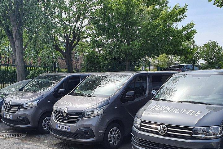 SUV 4席 - 片道 到着送迎 : CDG / オルリー空港~ディズニーランド