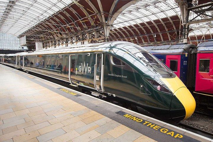 Private transfers between Gatwick Airport - London Paddington Train Station