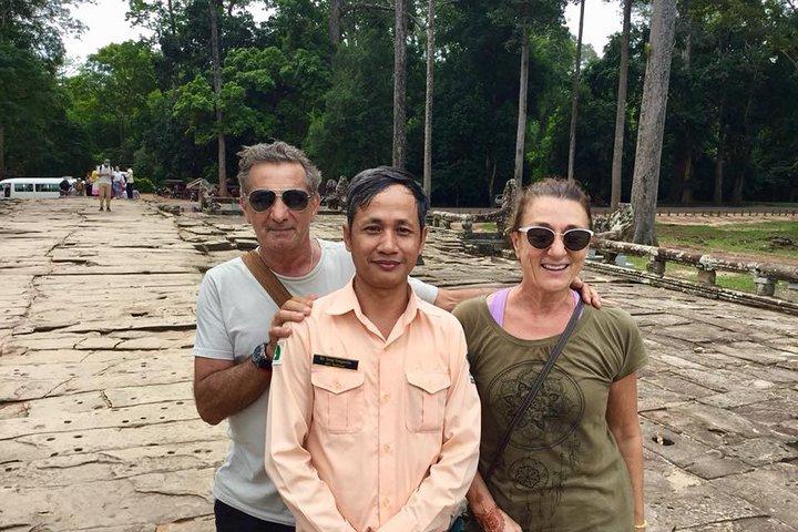 Excursão privada de dia inteiro com nascer do sol na cidade perdida e Angkor Wat de Siem Reap