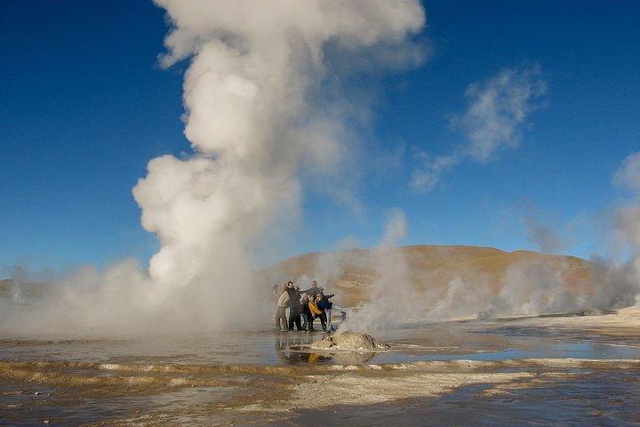 Tour in kleiner Gruppe zum Tatio Geysers Machuca Village und zum Rio Putana Feuchtgebiet