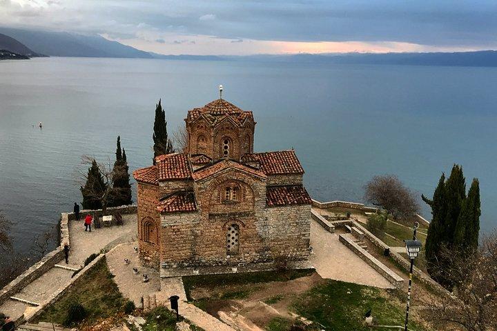 Tirana ⇔ Ocrida, Macedonia del Nord