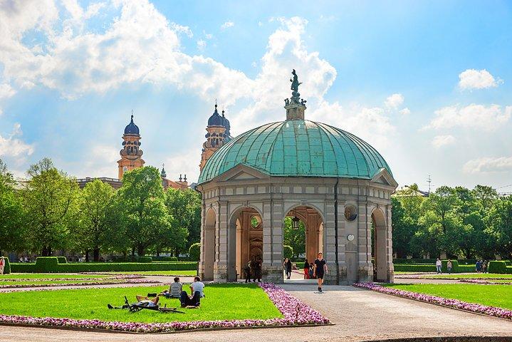 Private Munich Old Town Tour with Local Guide & Breakfast Option