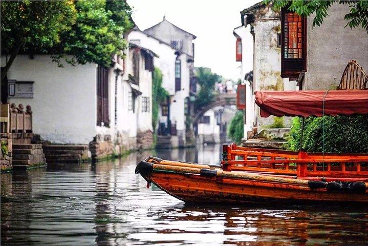 Excursão privada de dia inteiro à cidade aquática de Zhouzhuang saindo de Xangai de carro