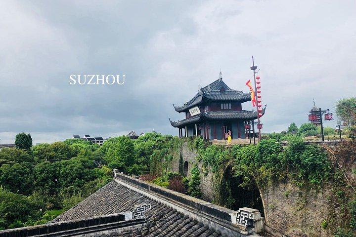 Passagem do trem-bala de Hangzhou para Suzhou com transferência da estação de trem de Hangzhou