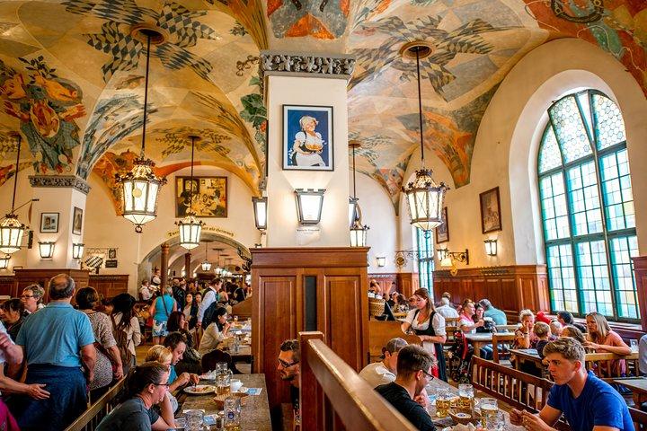 Excursão privada no Munich Beer Hall com 3 - Refeições e degustações de cerveja