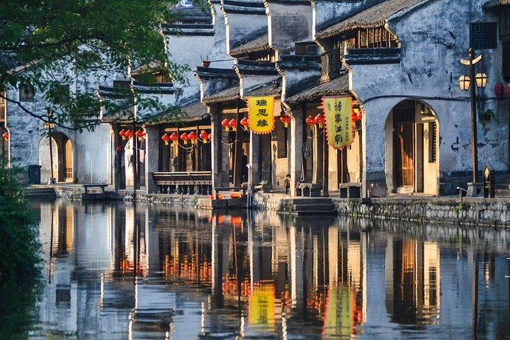 Excursión privada de un día a Nanxun Water Town con paseo en bote desde Hangzhou