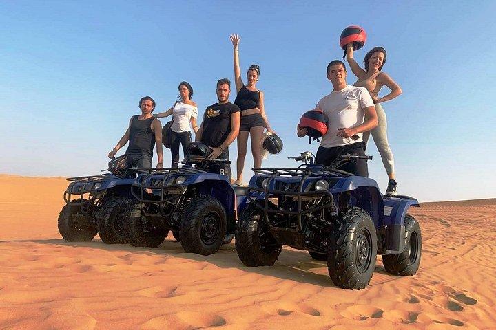 デザートサファリフルプログラム付きクワッドバイクセルフドライブ
