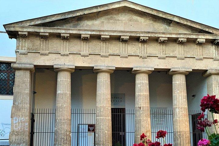 パレルモ空港からパラッツォブルナッチーニへ、またはその逆のプライベートトランスファー