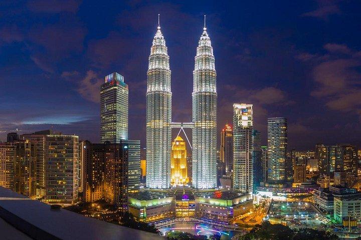 KUALA LUMPUR NOTED LANDMARKS TOUR with Dinner at KL Tower