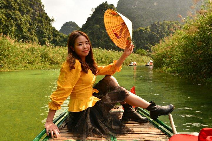Ninh Binh Day Tour: Bai Dinh Trang An boat trip
