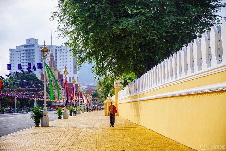 プノンペンバイタルディスカバリー - 1日ツアー（すべてのサービスを含む）
