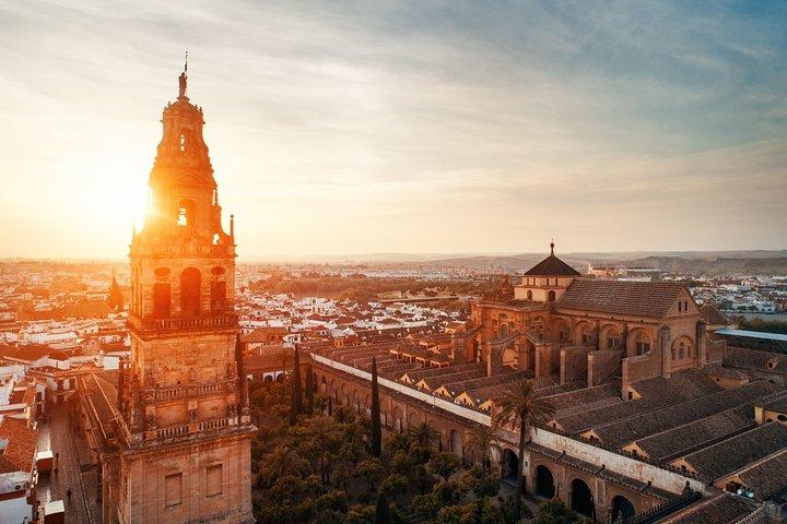 Moschee-Kathedrale, Alcazar und Synagoge mit Skip-the-Line-Tickets