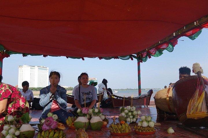 プノンペン市内一日ツアー