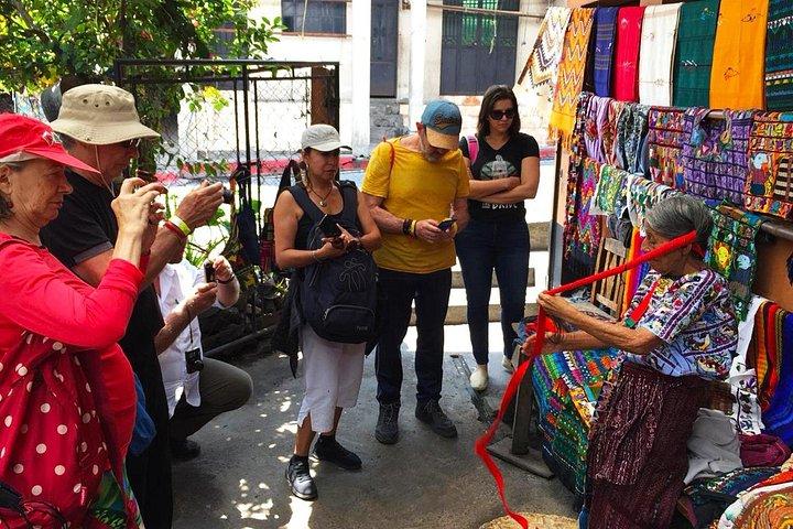 グアテマラシティからボートで行くアティトラン湖とサン ファン ラ ラグーナの日帰り旅行