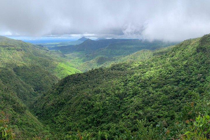 Full Day Private custom Tour with Drive-Guide in Mauritius