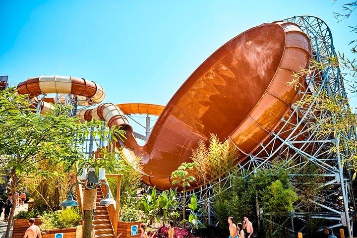 ランド・オブ・レジェンドテーマパークデイ・オア・ナイトショー送迎