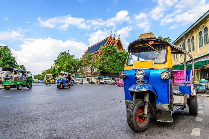 Bangkok Experience Under Moonshine af Tuk Tuk