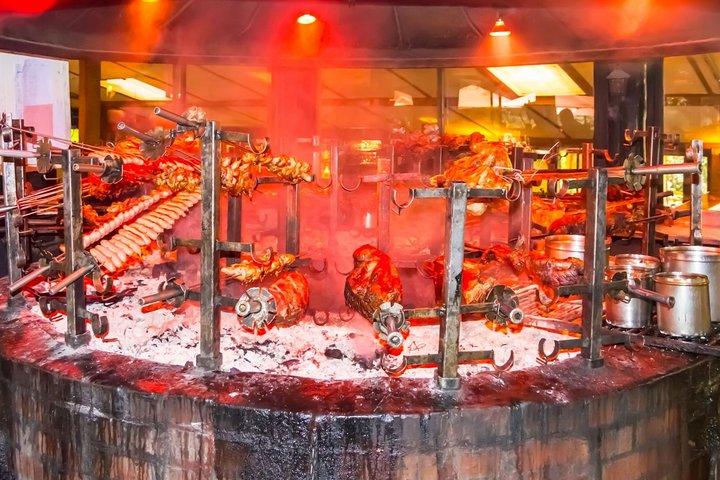 ナイロビのCarnivore Restaurant Experience：ランチまたはディナー